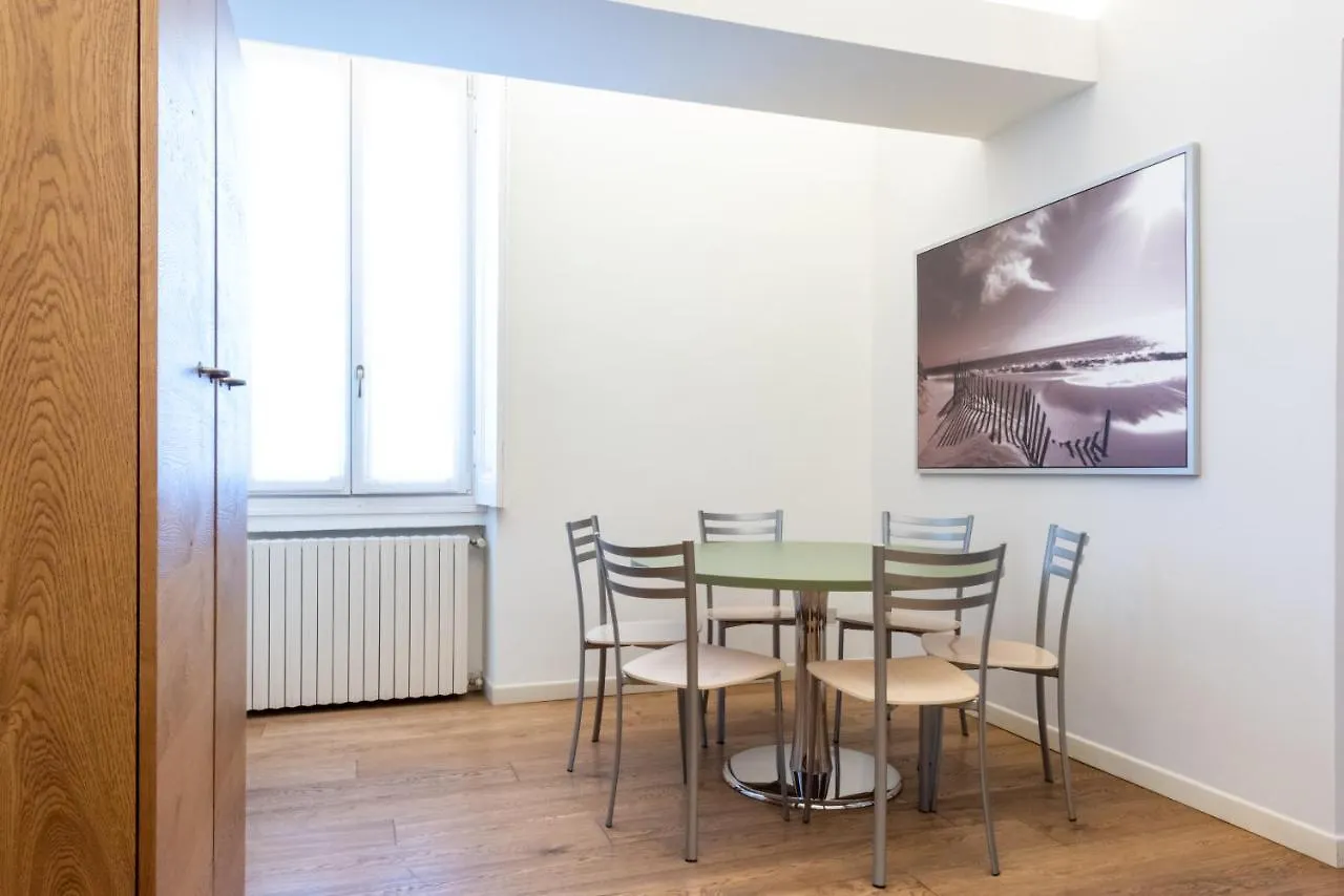 Porta Venezia Elegant Penthouse With Terrace Appartement Milaan